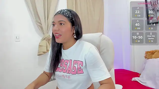 andrea sanchezz online show from 11/20/25, 07:13