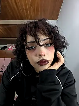 Snapshot of U-Upaaita chatting on 03/28/26, 12:32 U-Upaaita online show from 03/28/26, 12:32