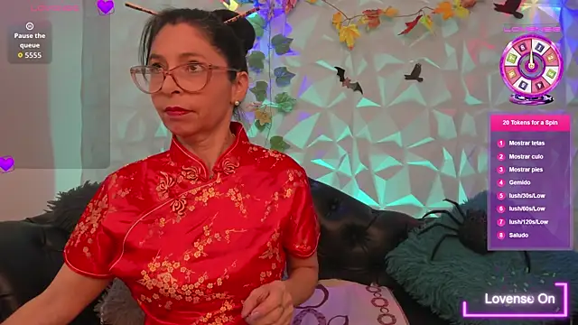 SabinaDeluxe cg online show from 10/31/25, 12:50