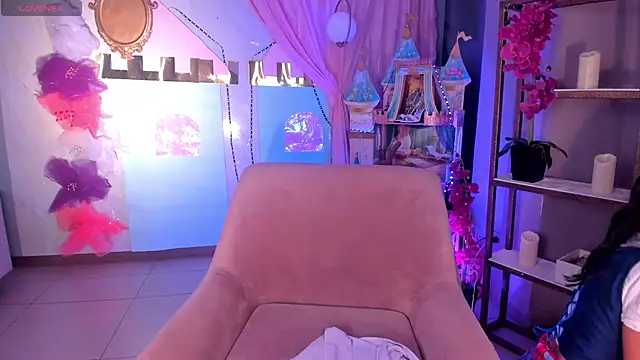 AmbarJames  online show from 10/30/25, 01:23