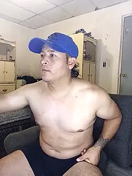 Snapshot of guscab69 chatting on 11/16/25, 05:57 guscab69 online show from 11/16/25, 05:57