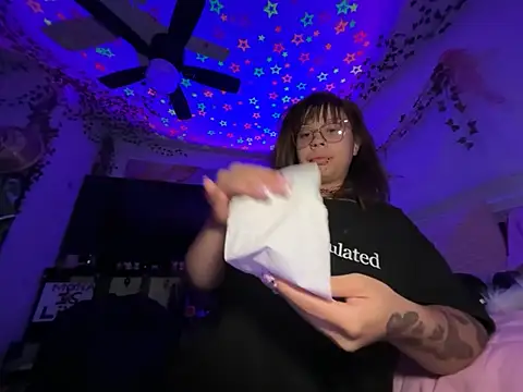 moan4mona online show from 06/17/26, 03:31