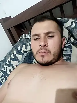 santiii   12 online show from 11/17/25, 05:02