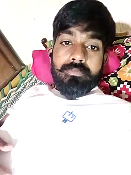 Snapshot of Ankisabki chatting on 10/08/25, 10:35 Ankisabki online show from 10/08/25, 10:35