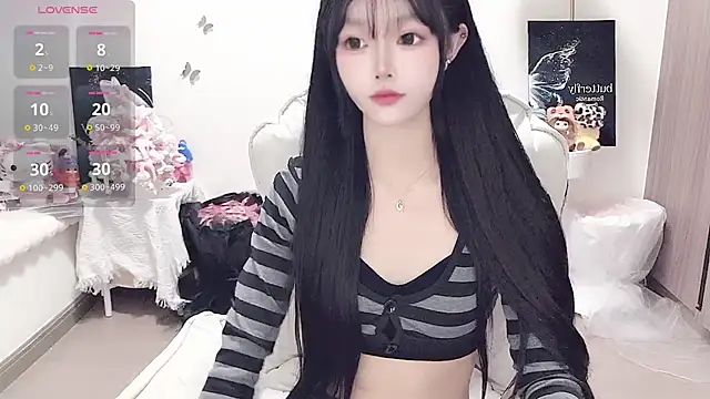 Snapshot of -EEBABY chatting on 02/05/26, 10:36 -EEBABY online show from 02/05/26, 10:36