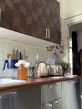 Snapshot of SexyLeon8 chatting on 12/18/24, 10:51 SexyLeon8 online show from 12/18/24, 10:51