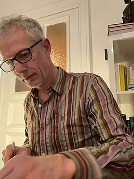 Snapshot of SexyLeon8 chatting on 02/10/25, 10:09 SexyLeon8 online show from 02/10/25, 10:09