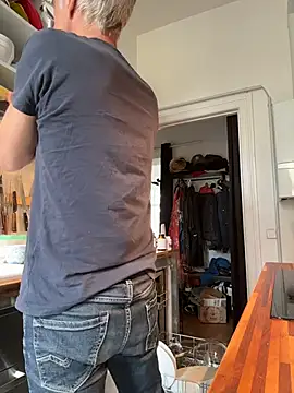 SexyLeon8 online show from 06/05/26, 05:58