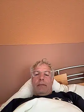 SexyLeon8 online show from 06/14/26, 05:53