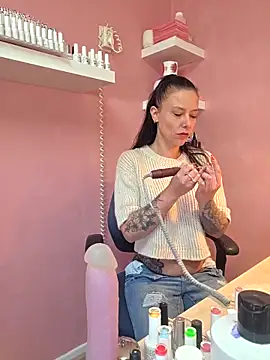 littleladyshelly online show from 04/22/26, 11:45