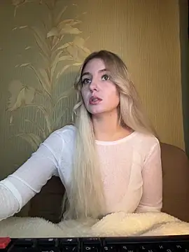 sindi love u online show from 10/21/25, 08:48