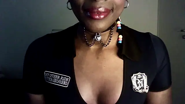 Snapshot of Chatdoll2 chatting on 03/11/26, 12:00 Chatdoll2 online show from 03/11/26, 12:00