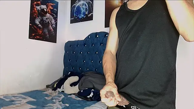 Snapshot of Arturocontreras11 chatting on 12/05/25, 04:54 Arturocontreras11 online show from 12/05/25, 04:54