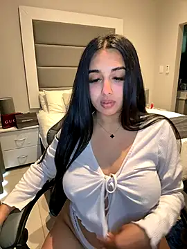 LilMisIndianx online show from 12/03/25, 06:10