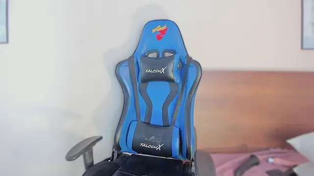 Niicol Jenner online show from 02/15/26, 07:51