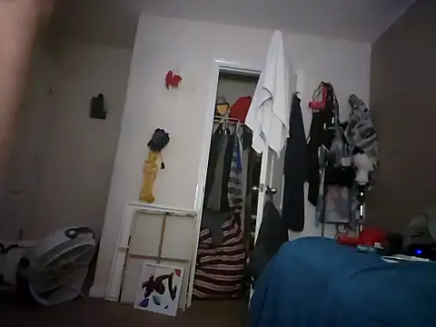 Scott654538 online show from 09/20/25, 12:00