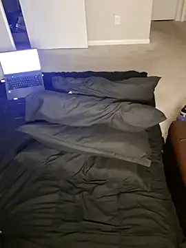 Snapshot of Thickkemzz41 chatting on 10/22/25, 11:59 Thickkemzz41 online show from 10/22/25, 11:59