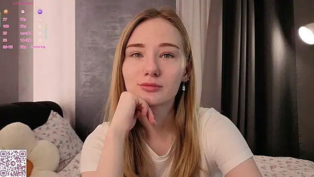 ElvinaRose online show from 11/27/25, 02:13