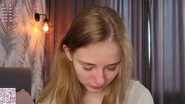 ElvinaRose online show from 05/04/26, 04:30