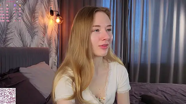 ElvinaRose online show from 05/09/26, 04:39