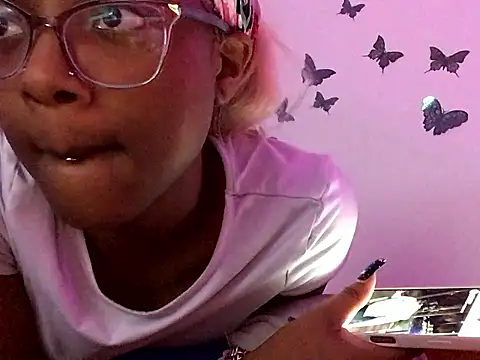 Moxhavix online show from 11/08/25, 06:02