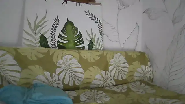 Catty Lady online show from 10/17/25, 06:54