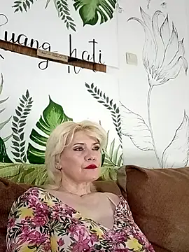Catty Lady online show from 06/17/26, 06:31