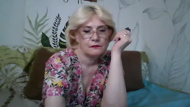 Catty Lady online show from 06/24/26, 04:39