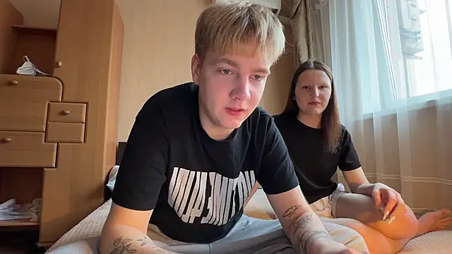 Snapshot of olivertasty chatting on 02/18/26, 01:40 olivertasty online show from 02/18/26, 01:40