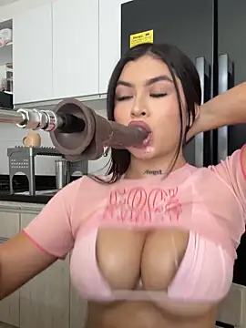 Skyy Angel online show from 12/22/25, 08:17