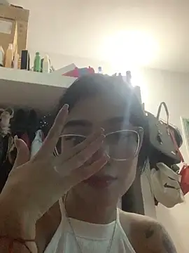 Snapshot of ElaRose_12 chatting on 01/06/26, 10:12 ElaRose 12 online show from 01/06/26, 10:12