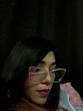 Snapshot of ElaRose_12 chatting on 01/10/26, 01:07 ElaRose 12 online show from 01/10/26, 01:07