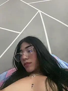 Snapshot of ElaRose_12 chatting on 01/17/26, 07:39 ElaRose 12 online show from 01/17/26, 07:39