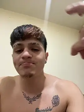 Snapshot of Themasterhades_777 chatting on 11/02/25, 05:43 Themasterhades 777 online show from 11/02/25, 05:43