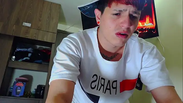 Snapshot of Themasterhades_777 chatting on 11/22/25, 05:06 Themasterhades 777 online show from 11/22/25, 05:06