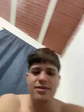 Snapshot of Themasterhades_777 chatting on 02/15/26, 03:58 Themasterhades 777 online show from 02/15/26, 03:58