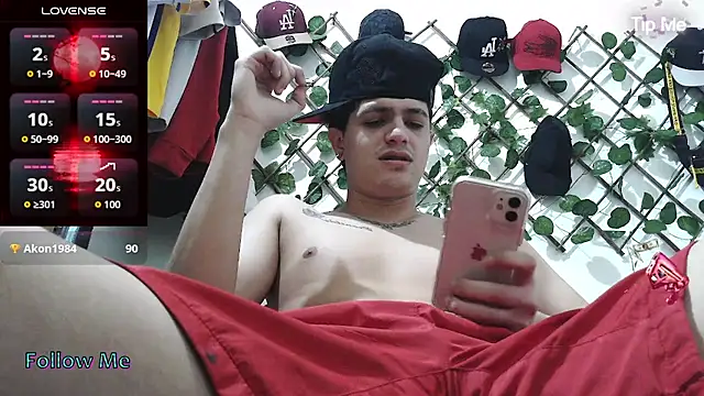 Snapshot of Themasterhades_777 chatting on 03/14/26, 09:53 Themasterhades 777 online show from 03/14/26, 09:53