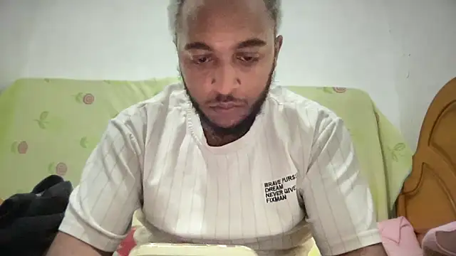Snapshot of Minidemonkush chatting on 04/02/26, 12:58 Minidemonkush online show from 04/02/26, 12:58