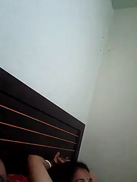 Snapshot of rasilibhabi666 chatting on 10/16/25, 11:00 rasilibhabi666 online show from 10/16/25, 11:00