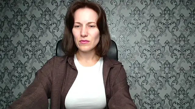 Kelly Kisss online show from 11/07/25, 12:16