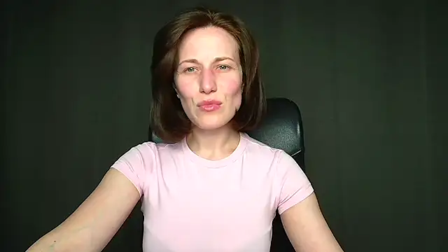 Kelly Kisss online show from 05/02/26, 11:15