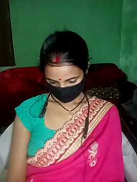 Snapshot of South-love chatting on 11/11/25, 04:07 South-love online show from 11/11/25, 04:07