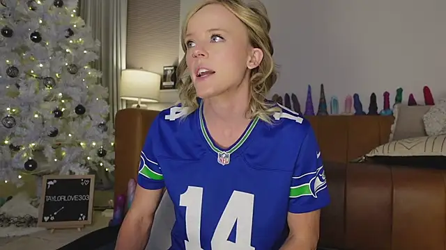 Taylorlove303 online show from 12/18/25, 11:05