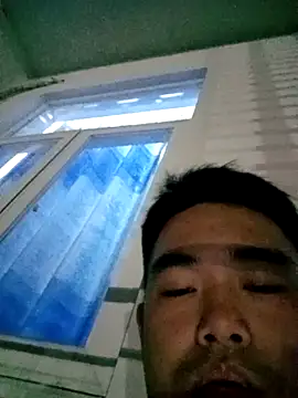 Snapshot of Bin77 chatting on 11/26/25, 11:22 Bin77 online show from 11/26/25, 11:22