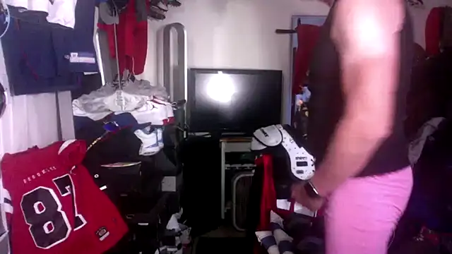 Snapshot of DILFJockDad87 chatting on 02/07/26, 07:39 DILFJockDad87 online show from 02/07/26, 07:39