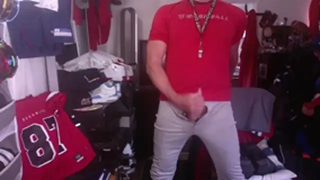 Snapshot of DILFJockDad87 chatting on 02/15/26, 11:23 DILFJockDad87 online show from 02/15/26, 11:23