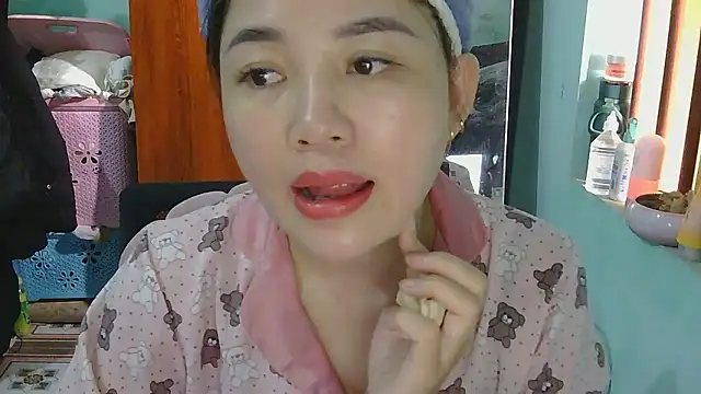 Uhem112 online show from 11/08/25, 05:29