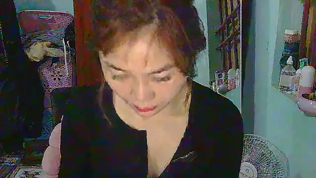 Uhem112 online show from 11/14/25, 02:43