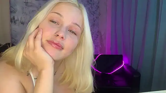 Mia Sakuraa online show from 09/15/25, 04:29