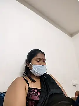 Snapshot of tamil_Miraclequeen chatting on 09/15/25, 04:18 tamil Miraclequeen online show from 09/15/25, 04:18